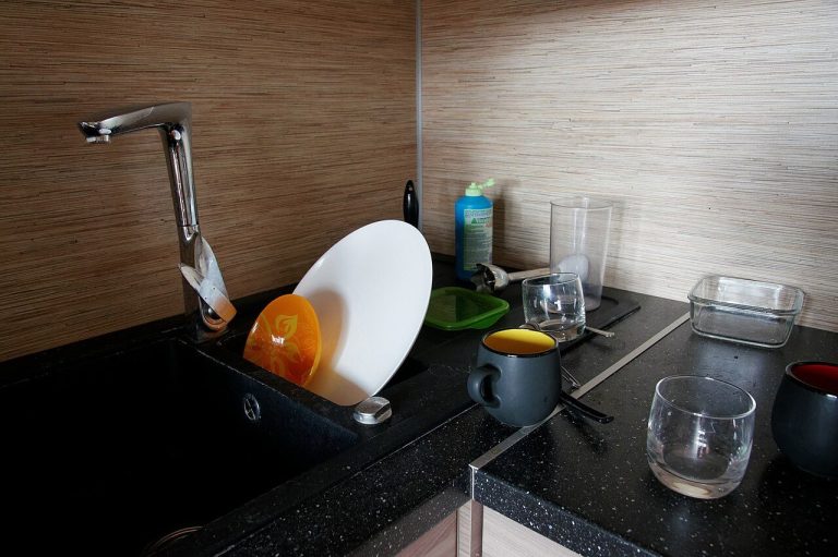 Kitchen Sink & Accessories