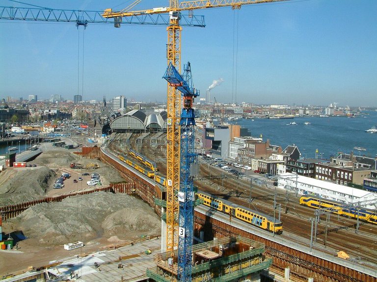 Photo: Fons Heijnsbroek from Amsterdam, Netherlands / CC0, via Wikimedia Commons